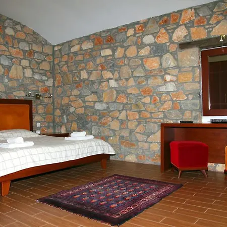 Kyveli Pensjonat 3*